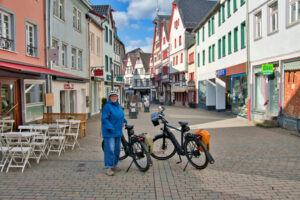 Vom Höhnerstall noh Hus Vom Höhnerstall noh Hus