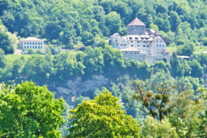 Vaduz über St. Gallen und Buchs Vaduz über St. Gallen und Buchs
